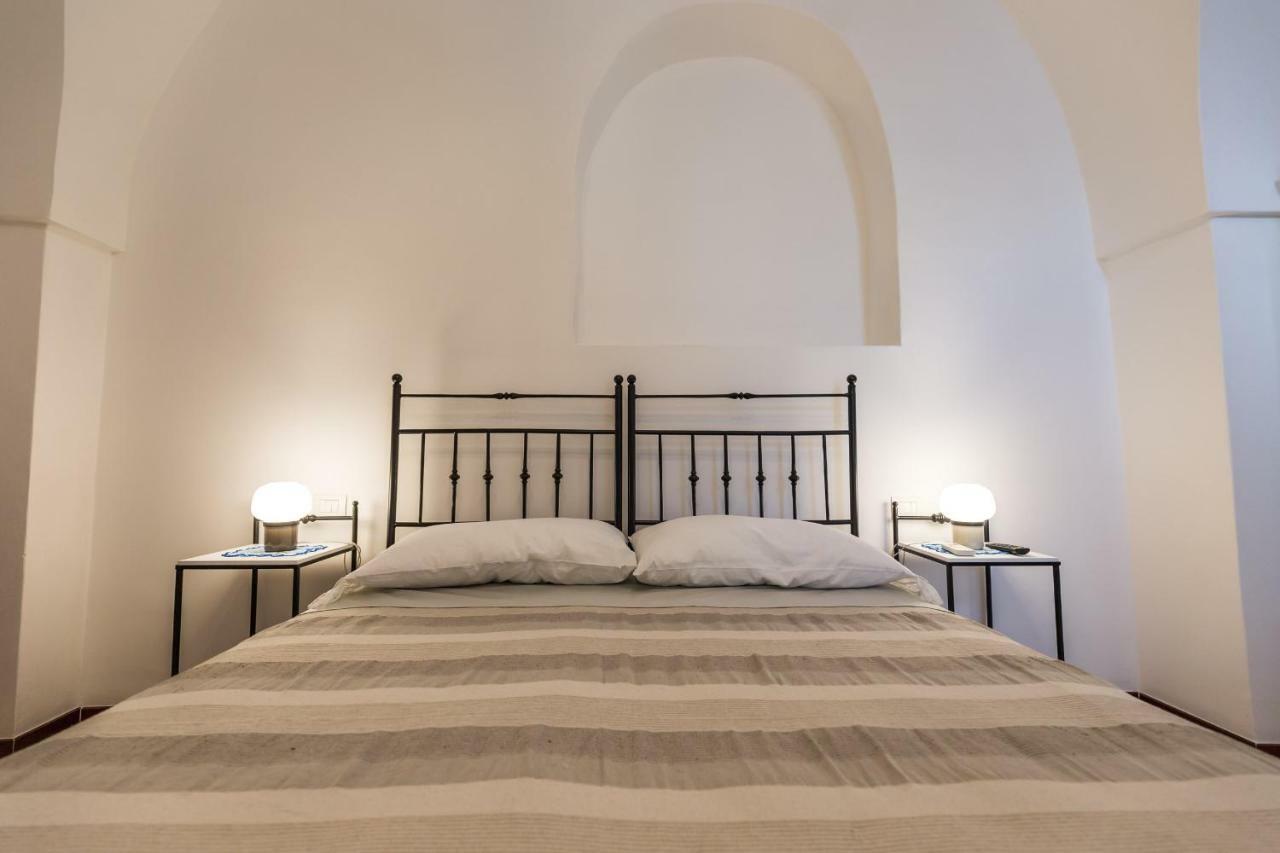 Da Concavo E Convesso Bed & Breakfast Locorotondo Exterior foto